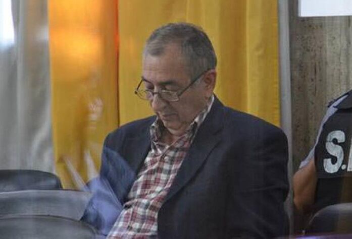 El represor y apropiador Segundo Carabajal deberá regresar a la cárcel. Así lo dispuso anoche el TOF 1 de Mendoza, quien decidió revocarle el beneficio de la prisión domiciliaria que le había otorgado a fines con la excusa del avance del coronavirus.