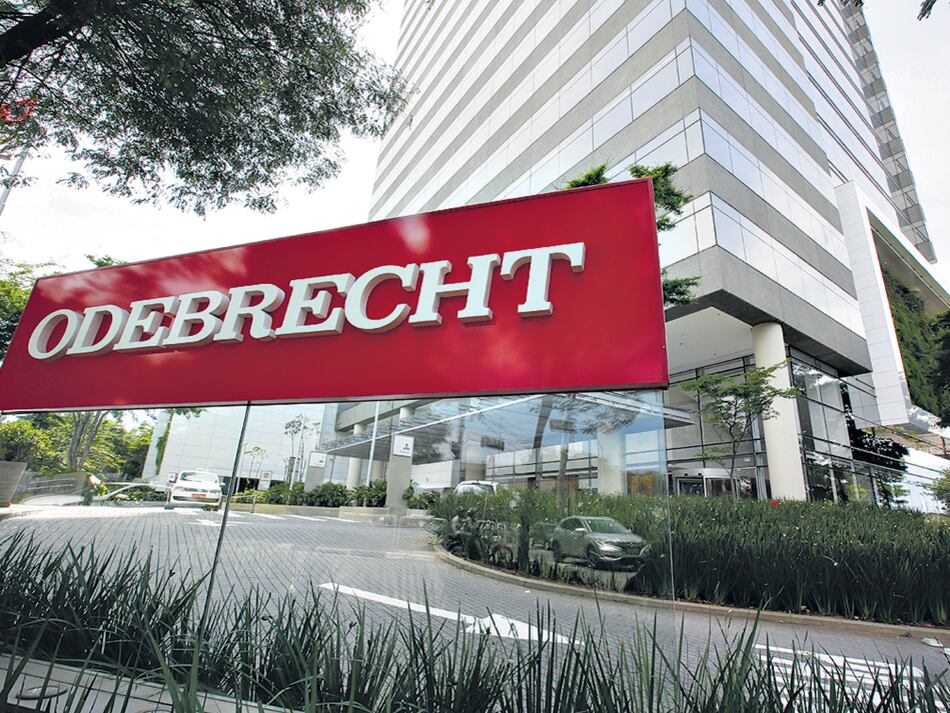 El escándalo del gigante de la construcción de Brasil tiene ramificaciones en la Argentina.