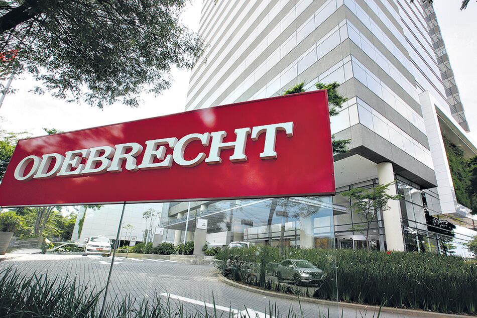 El escándalo del gigante de la construcción de Brasil tiene ramificaciones en la Argentina.