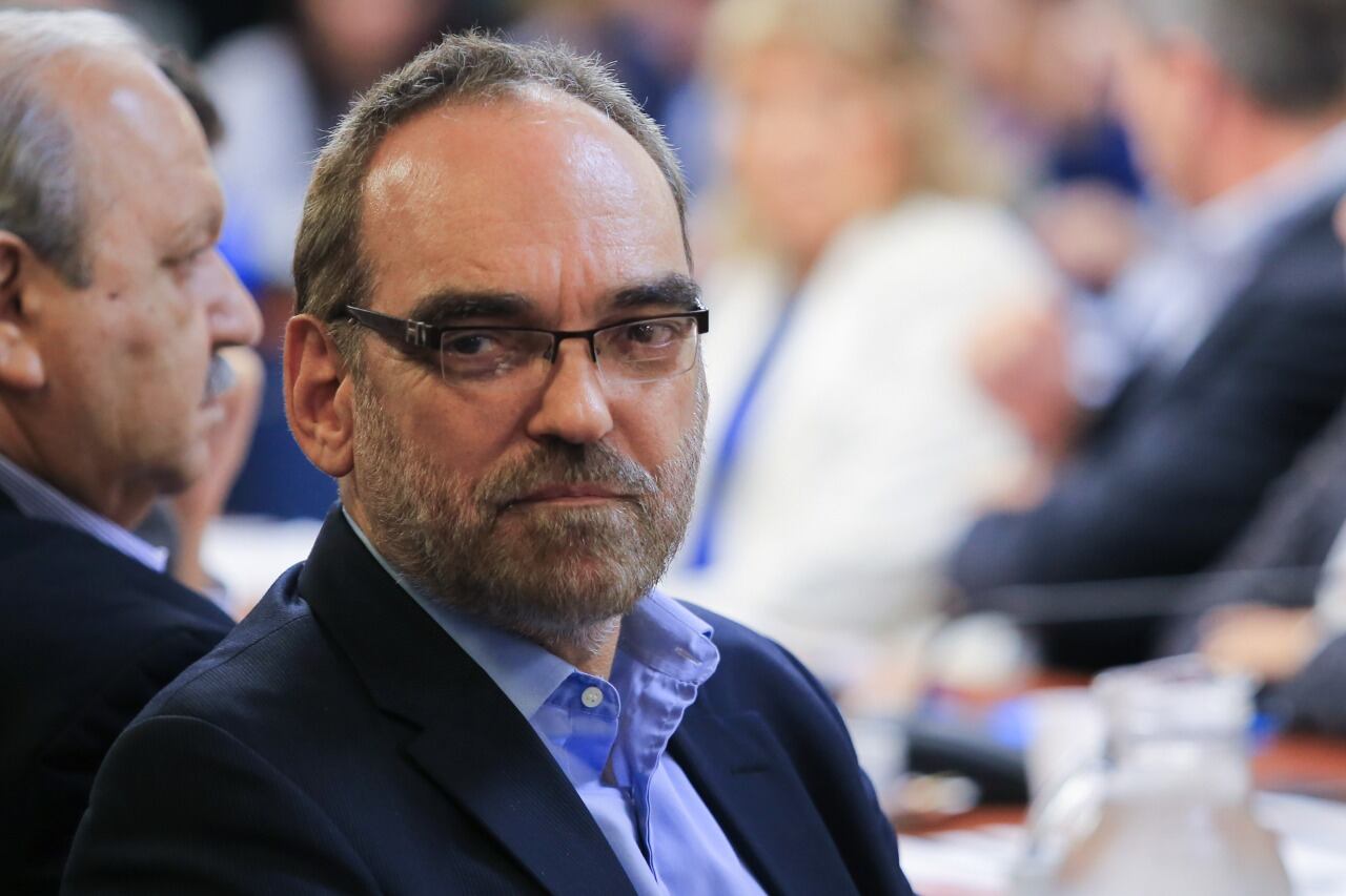 El diputado nacional de Juntos por el Cambio explicó el gesto suyo que se viralizó por las redes sociales.