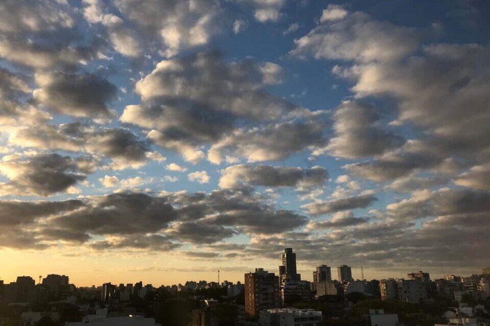 El SMN anticipó una jornada con cielo nublado y una temperatura máxuma de 21 grados. Imagen: Sandra Cartasso.