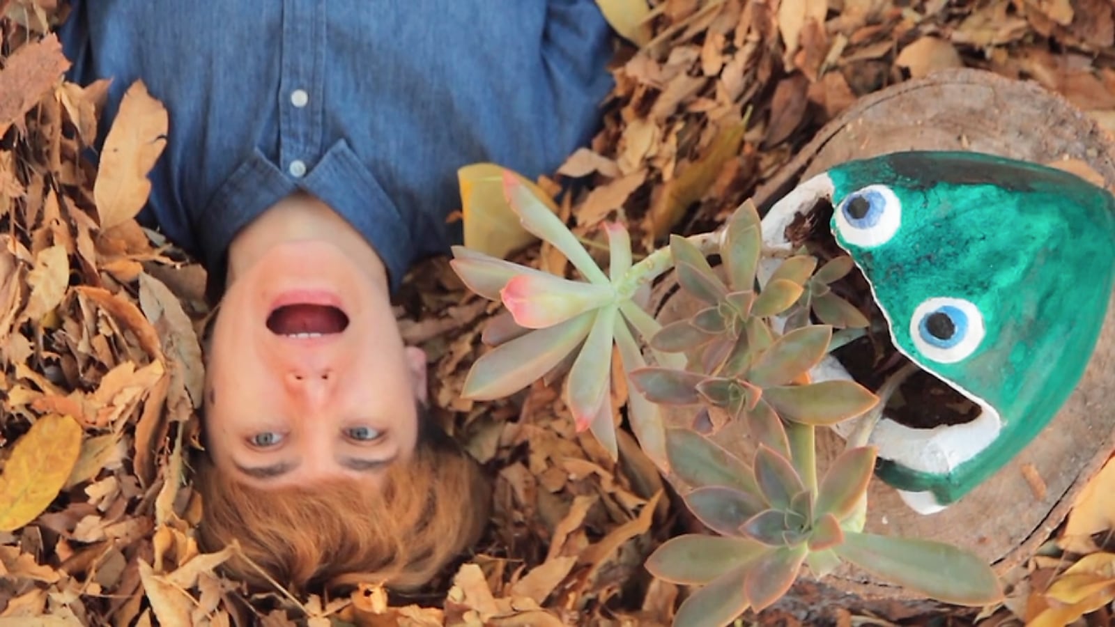 "Clementina": el humor de los primeros minutos abraza las situaciones absurdas. 