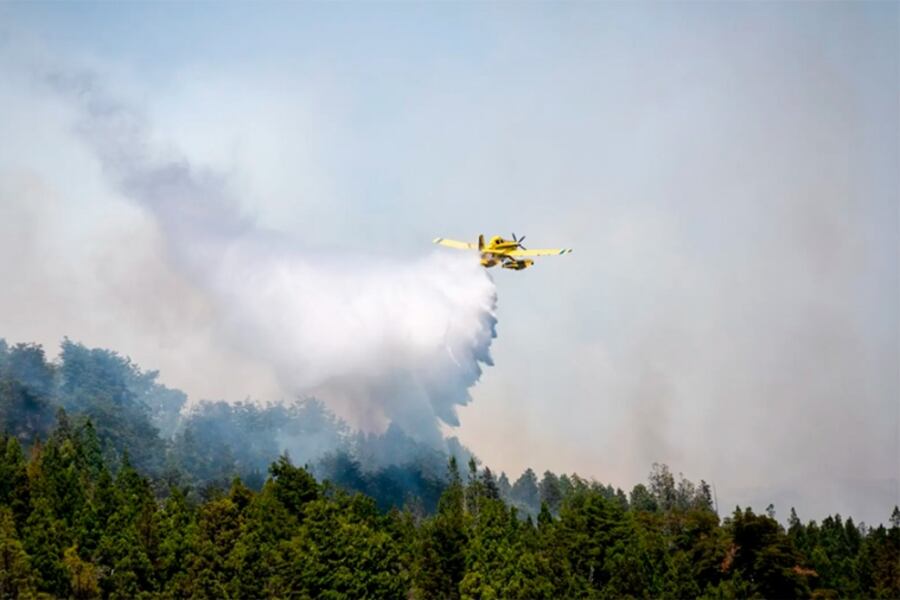 El incendio en Lago Martín, en cercanías de Bariloche, es el único activo en el país.