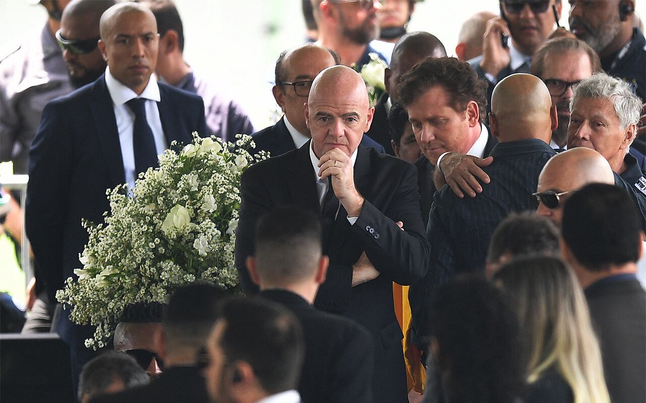 Infantino y el paraguayo Alejandro Domínguez, presidente de la Conmebol