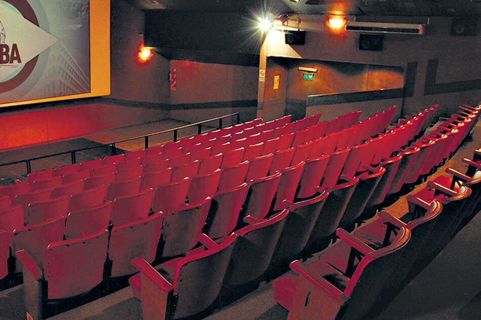 El Cosmos fue adquirido por la Universidad de Buenos Aires en 2009 por 2,5 millones de dólares.