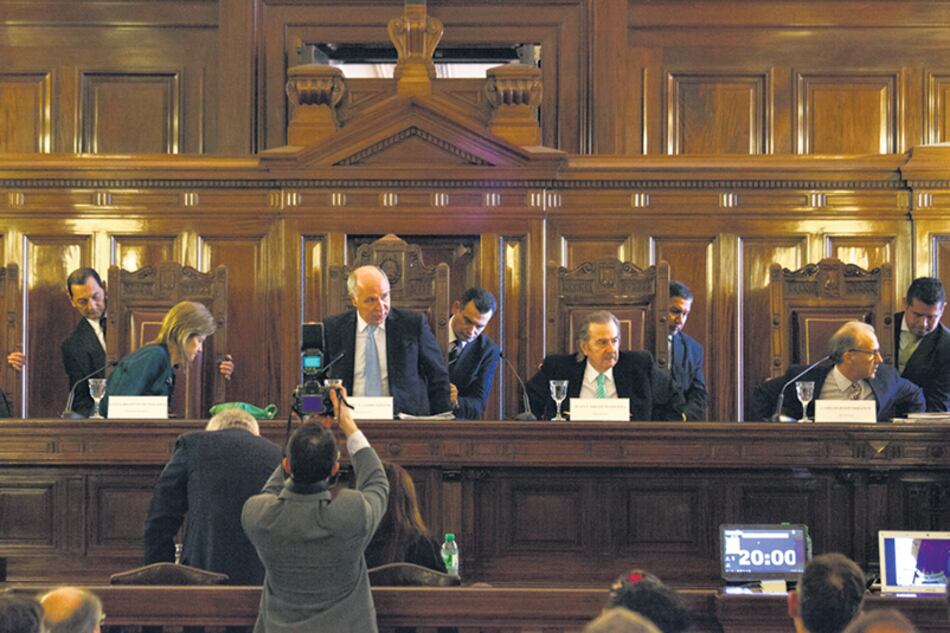 La Corte y tres fallos calientes. Por uno de ellos, dejó sin efecto una indemnización por muerte del trabajador.