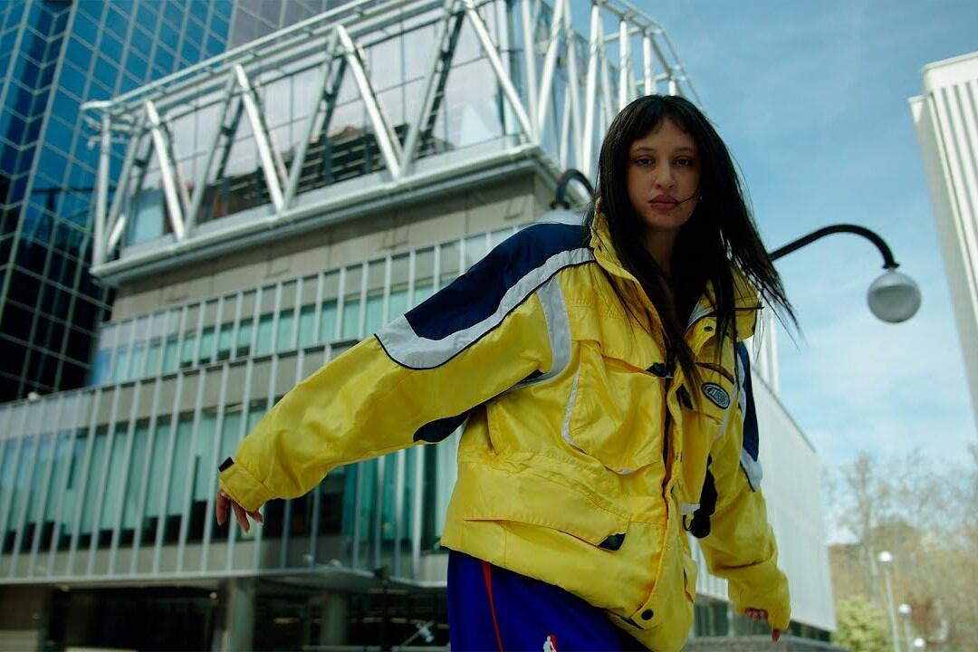 La rapera (y hermana de Nathy Peluso) vuelve a su ciudad de nacimiento para tocar el 26/6 en The Roxy