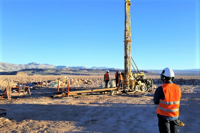 La minera Lake Resources explota litio en Catamarca.