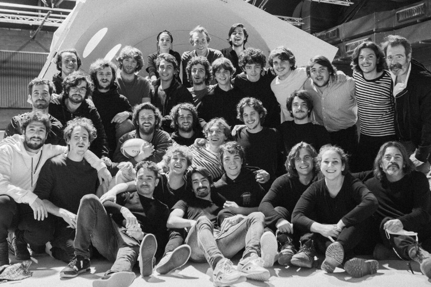 El elenco completo de "La Sociedad de la Nieve". Imagen: @FilmBayona.