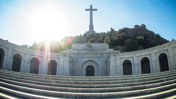 Los restos del dictador fueron enterrados hace 43 años en el mausoleo del Valle de los Caídos.