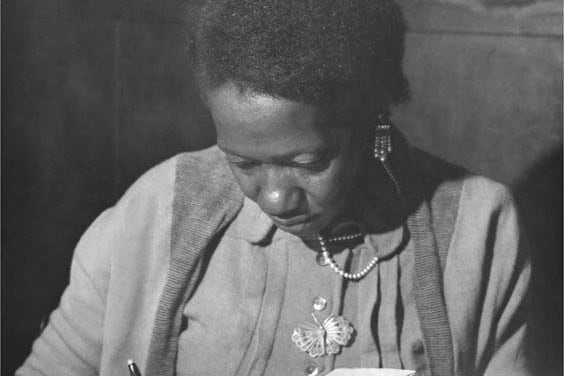 Carolina María de Jesús (Arquivo Nacional do Brasil)