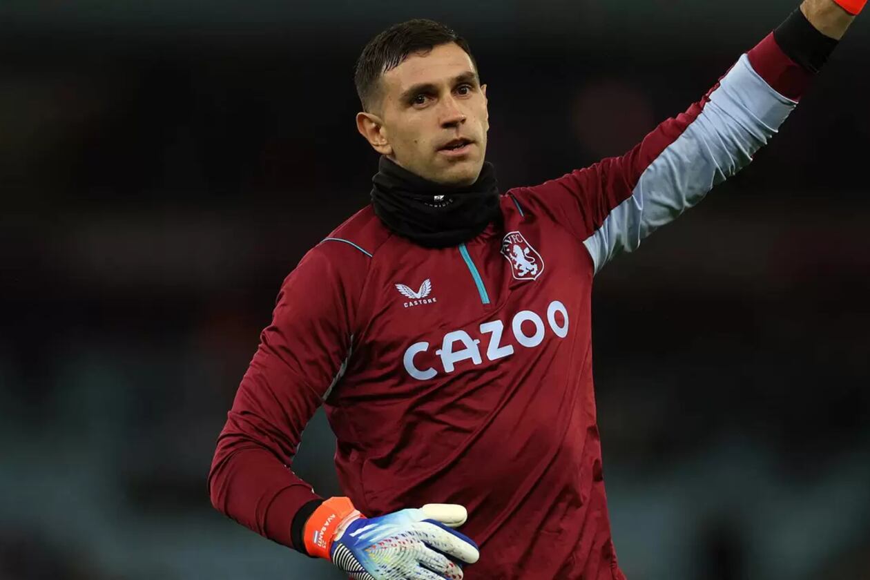 "Dibu" Martínez, arquero de la selección argentina y el West Ham.