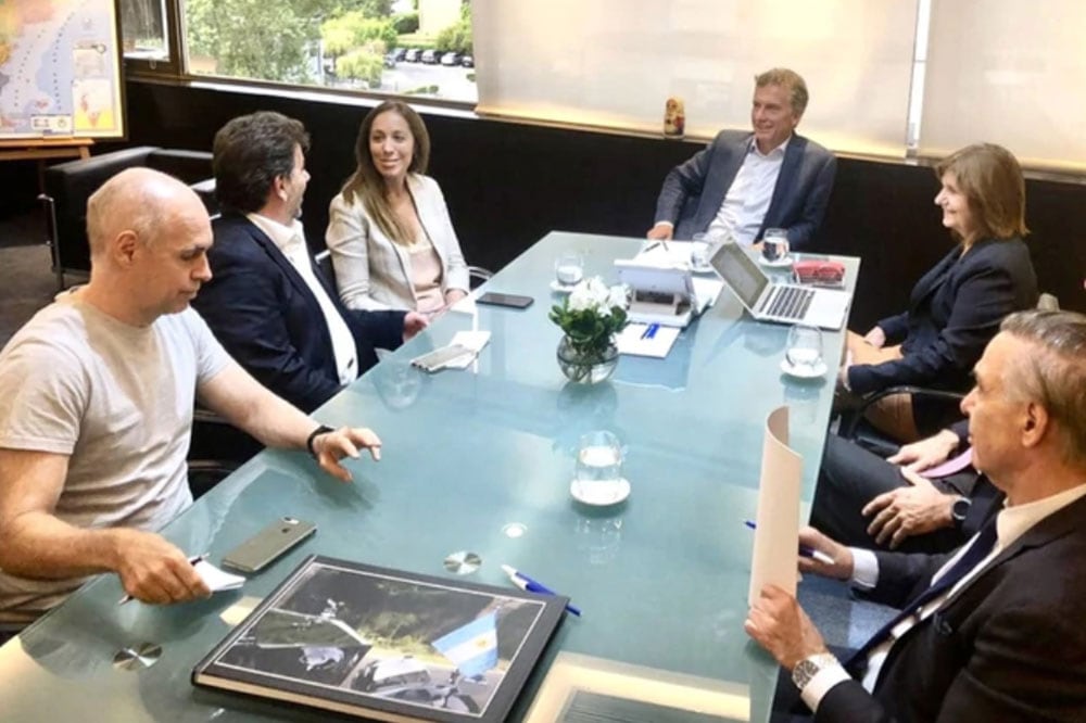 Mauricio Macri volvió a encabezar una reunión virtual con su mesa chica para discutir la extensión del aislamiento social obligatorio.