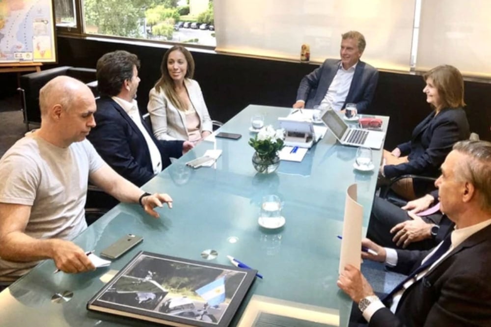 Mauricio Macri volvió a encabezar una reunión virtual con su mesa chica para discutir la extensión del aislamiento social obligatorio.