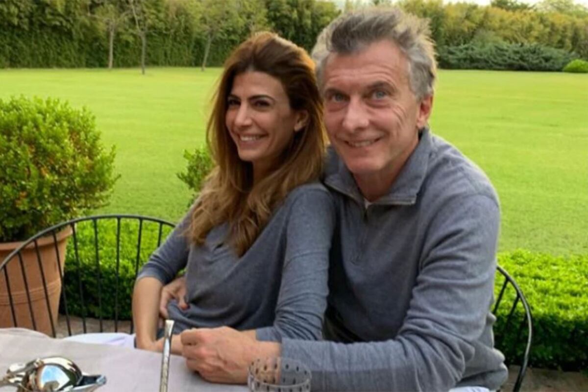 Macri decidió viajar y no hacer declaraciones públicas por unos meses.