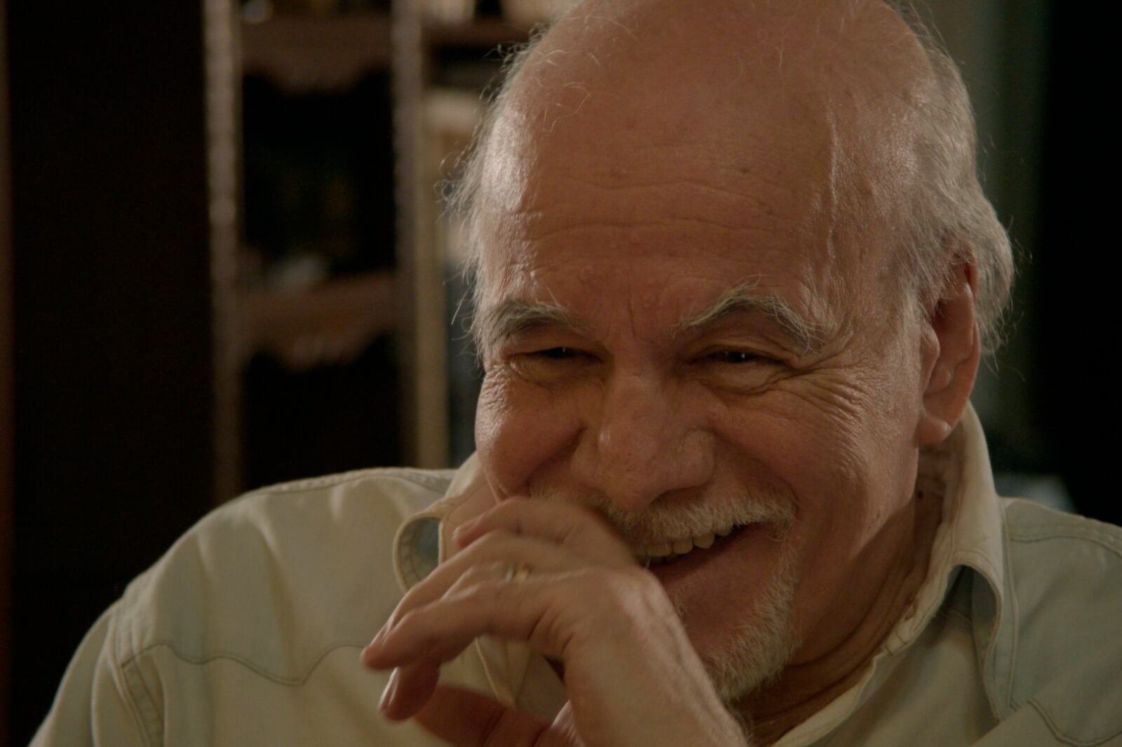 Paolinelli genera una relación de intimidad con cada gesto de Castillo.