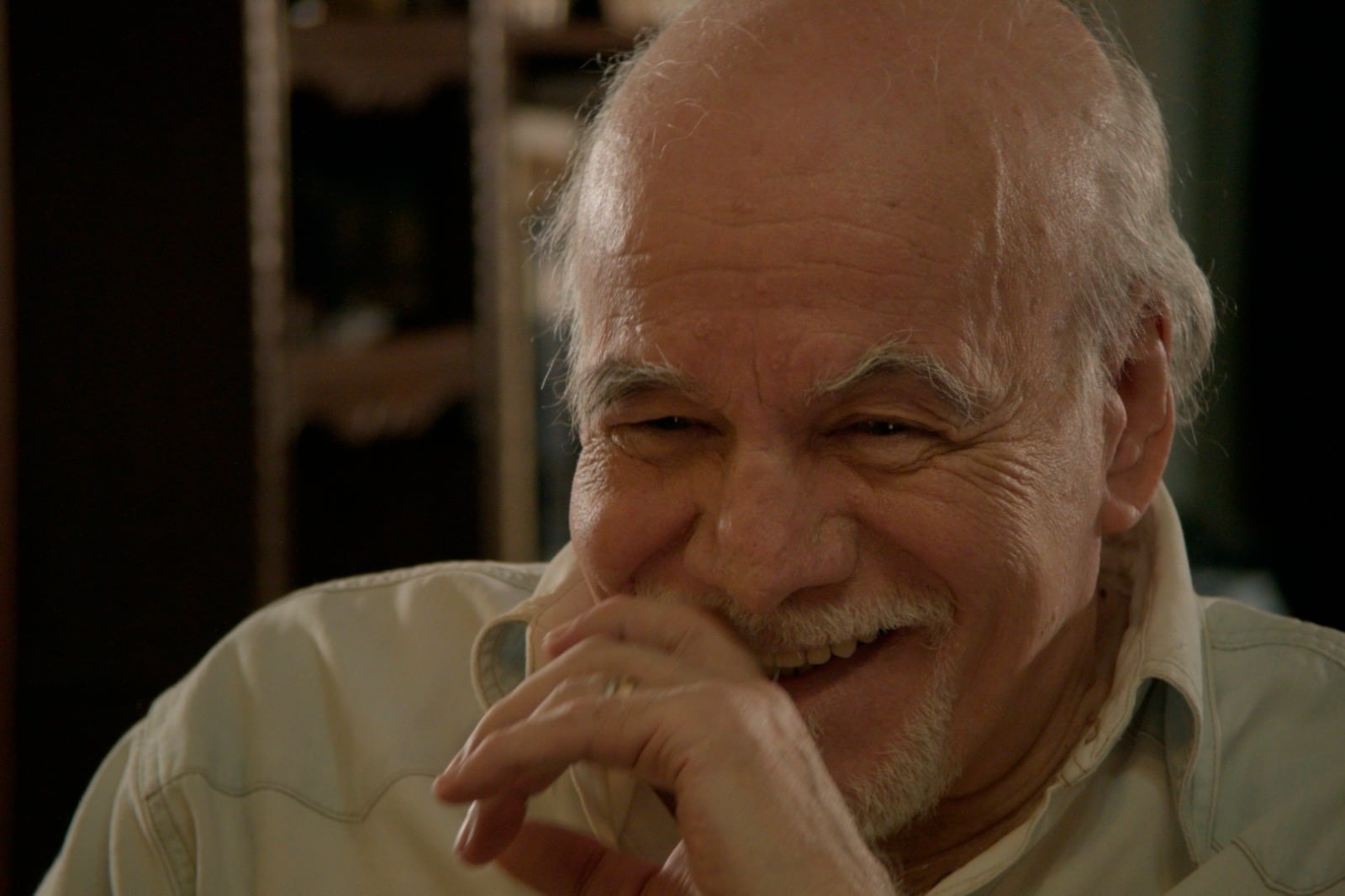 Paolinelli genera una relación de intimidad con cada gesto de Castillo.