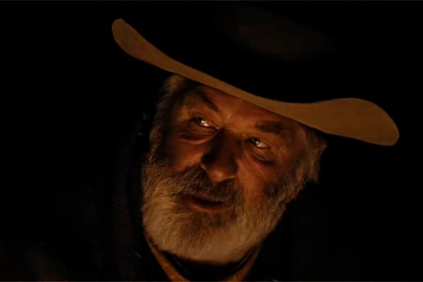 Alec Baldwin caracterizado en "Rust"
