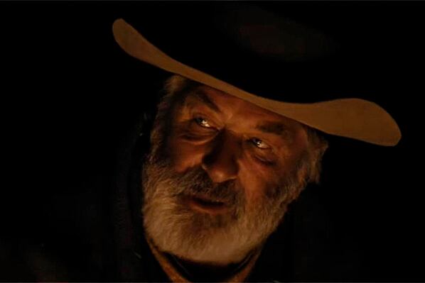 Alec Baldwin caracterizado en "Rust"