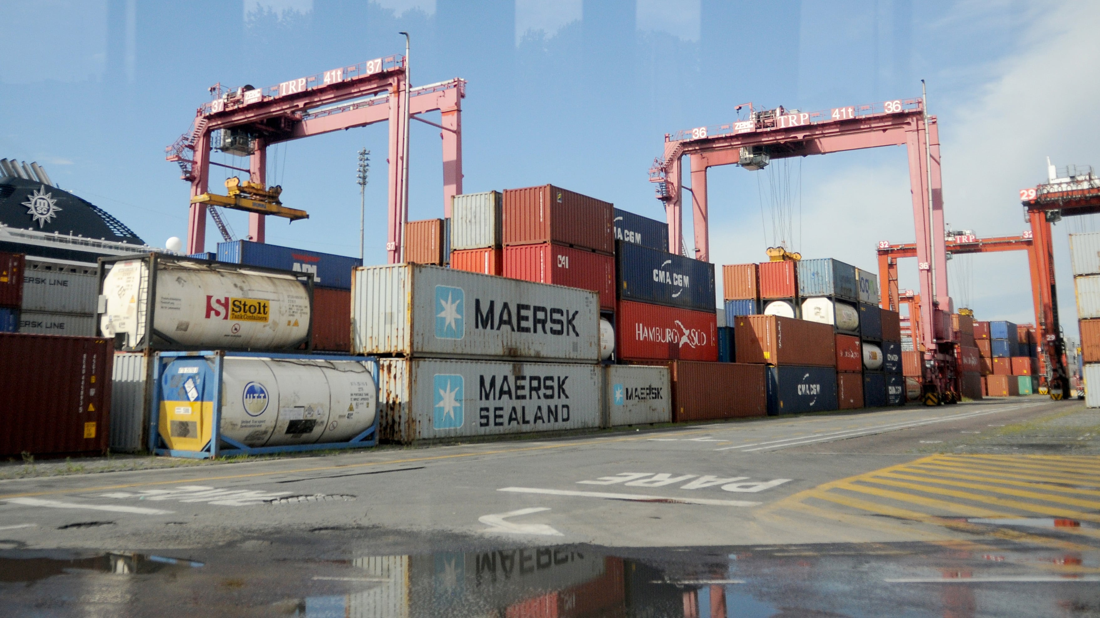 La importación de bienes de consumo durable cayó 60,6 por ciento y los bienes de capital, 41 por ciento.