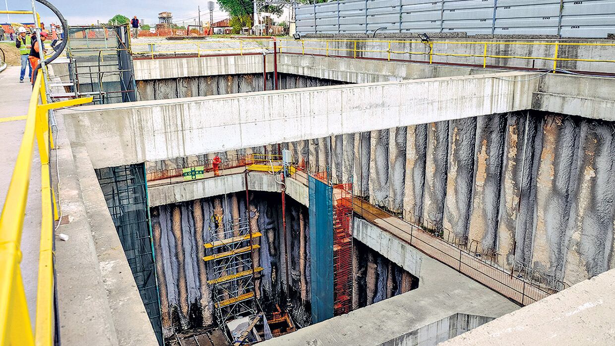 Paradójicamente, el proyecto de ley de compre argentino le allana el camino a la consolidación de las firmas extranjeras en la obra pública local.