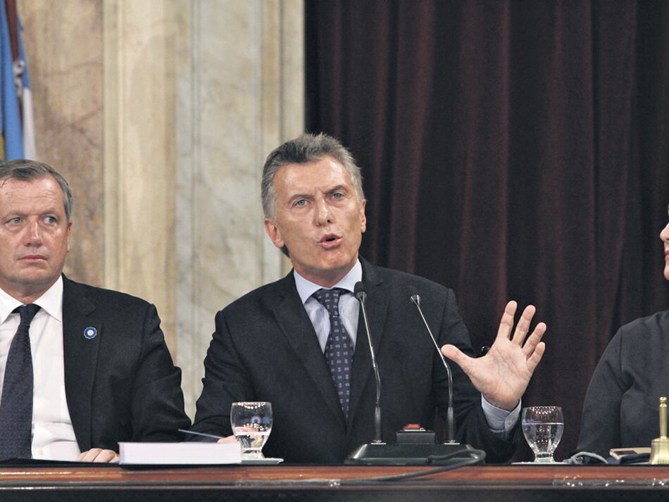Macri abandonó el discurso de “unir a los argentinos” y busca profundizar “la grieta”.