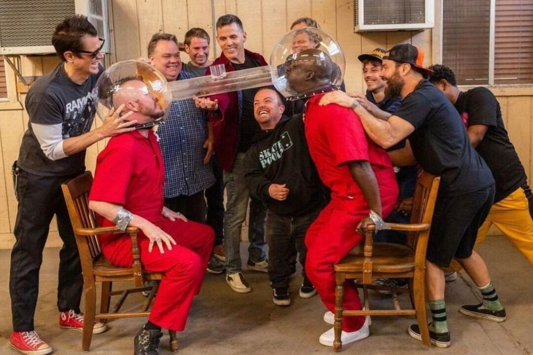 Johnny Knoxville, Bam Margera, Steve-O y toda la troupe vuelven en Jackass por Siempre, que se sumó al catálogo online de Star+