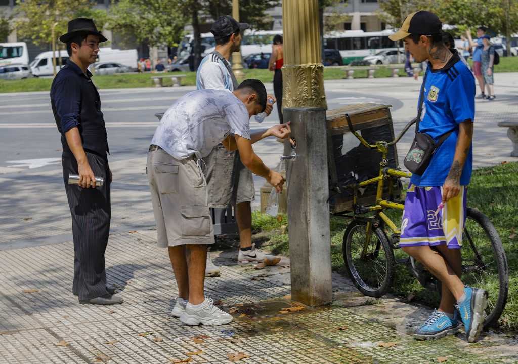 ola de calor-06/03/2025