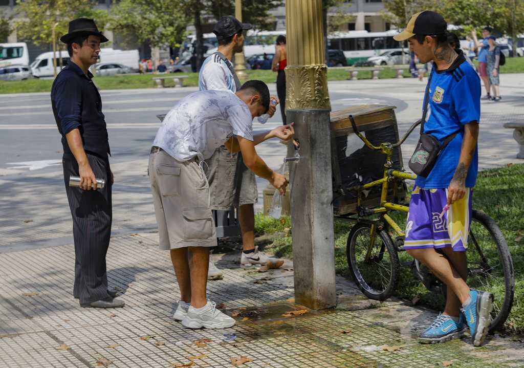 ola de calor-06/03/2025