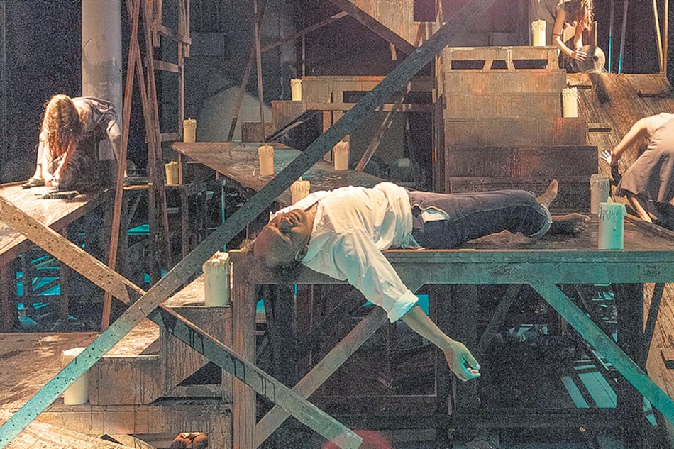 Deseo es una obra escénica compuesta entre 1999 y 2000 y estrenada en 2003.