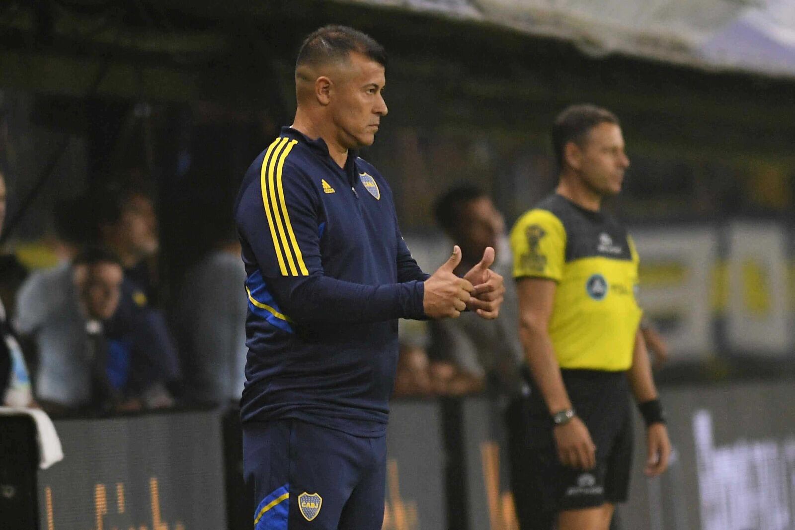 Jorge Almirón va ganando espalda en Boca