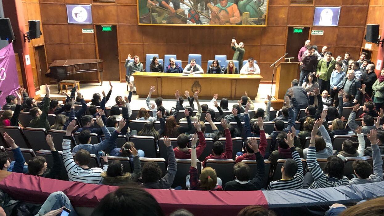 El bloque autodenominado "reformista" sumó 70 votos sobre 130 delegados acreditados en el congreso de la federación.