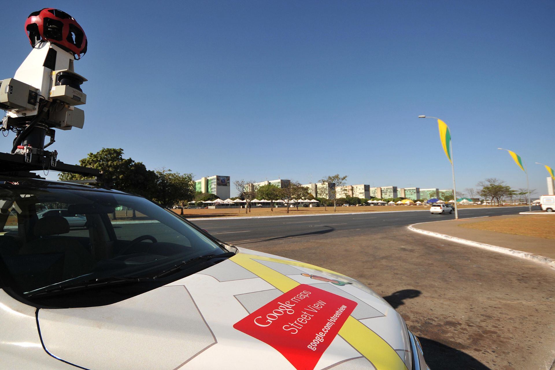 Auto Google Street View