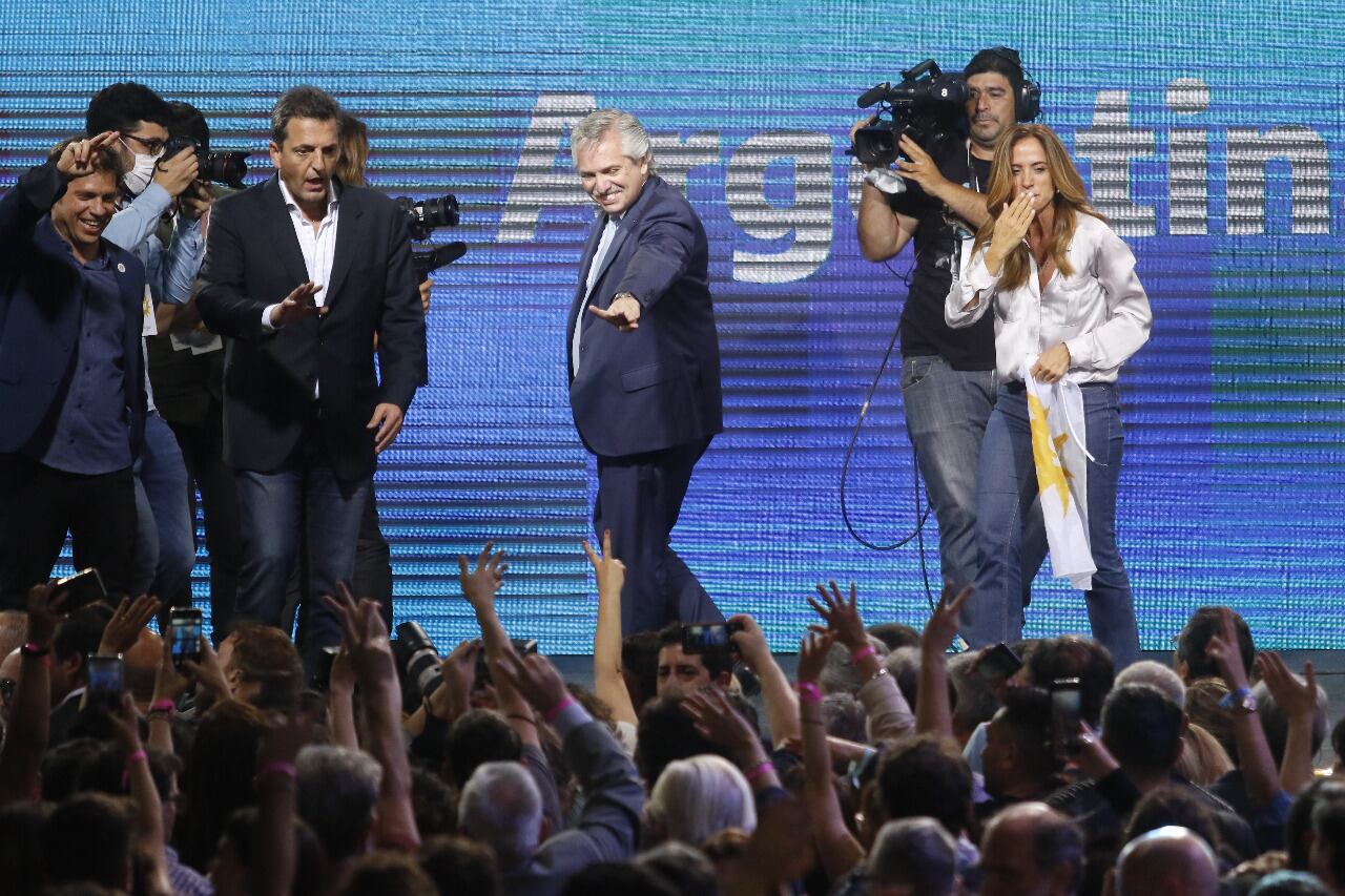 "Mi gratitud a los gobernadores, a los intendentes, a cada militante", expresó el Presidente.