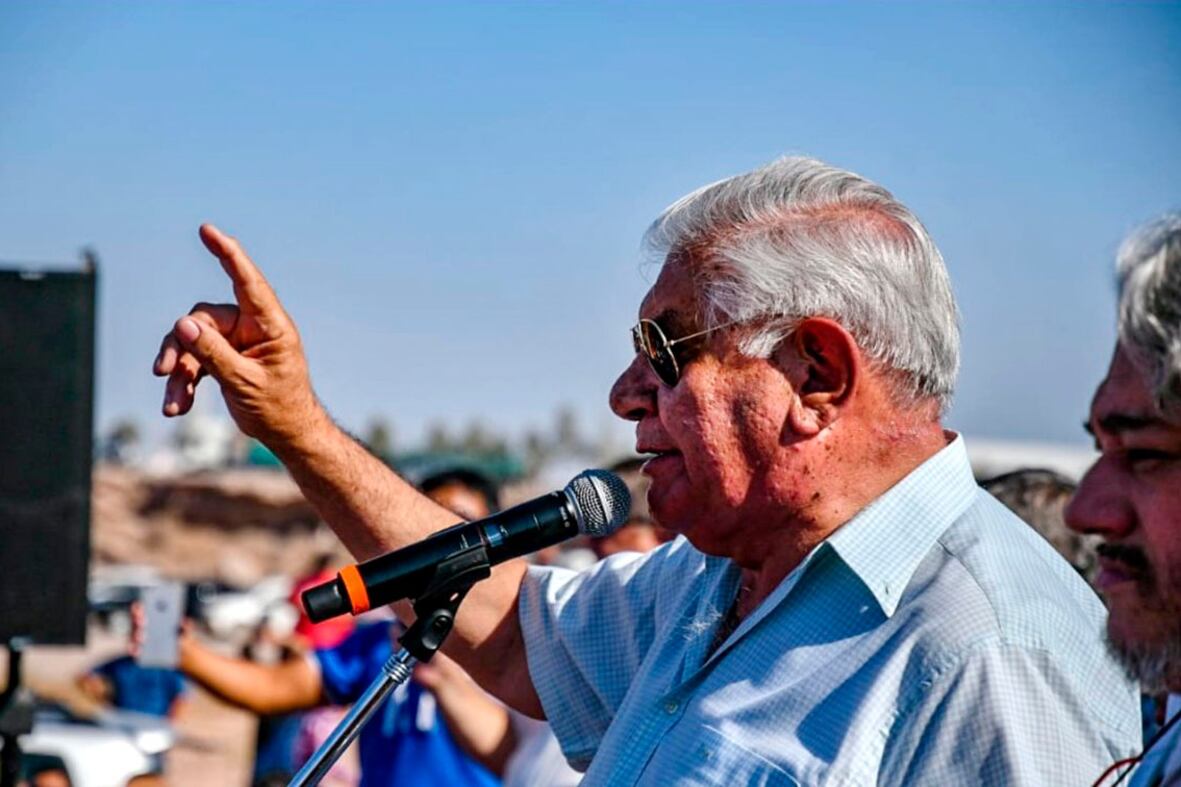 Guillermo Pereyra, del sindicato de petroleros, cerró el acuerdo.