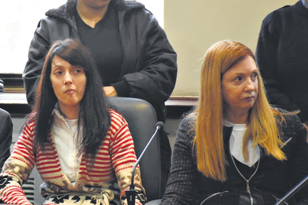 Las condenadas, Virginia Seguer, de 40 años, y a su madre, Alicia Fernández, de 60.