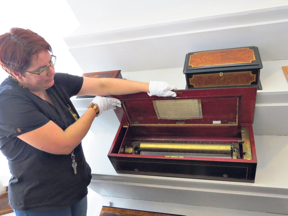 El mecanismo de una caja musical, en la Capital Mundial de estas pequeñas maravillas.