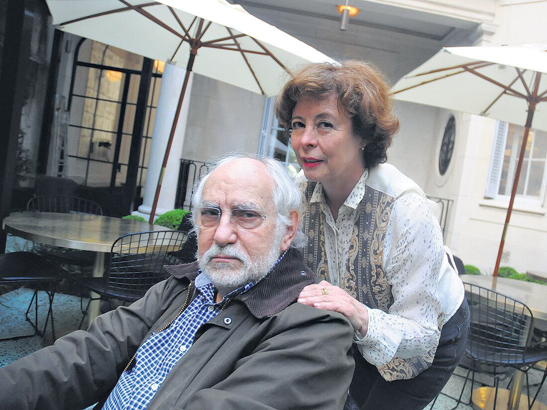 “Se trata de encontrar tu propia óptica y a partir de ella desbaratar la novela, convertirla en carne molida”, dicen Ripstein y Garciadiego.