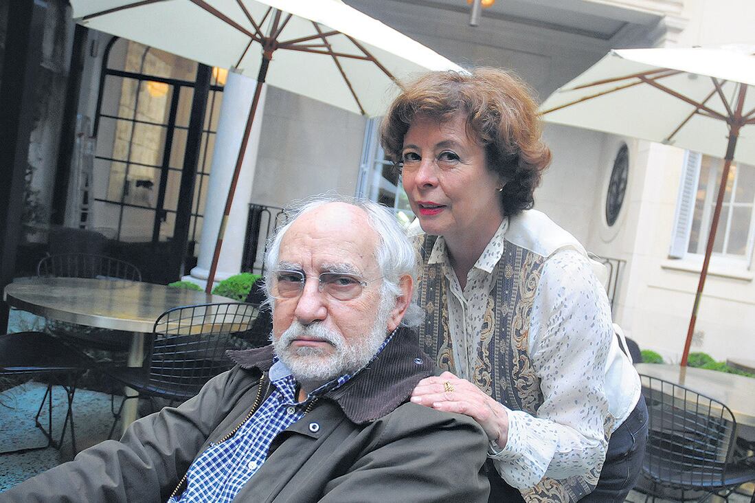 “Se trata de encontrar tu propia óptica y a partir de ella desbaratar la novela, convertirla en carne molida”, dicen Ripstein y Garciadiego.