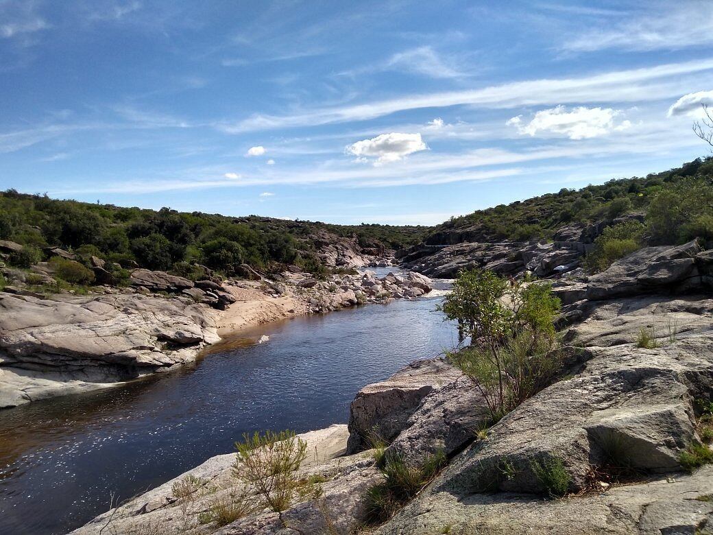 De acuerdo a lo indicado por los voceros policiales, personal de bomberos voluntarios lograron rescatar el cuerpo de la víctima