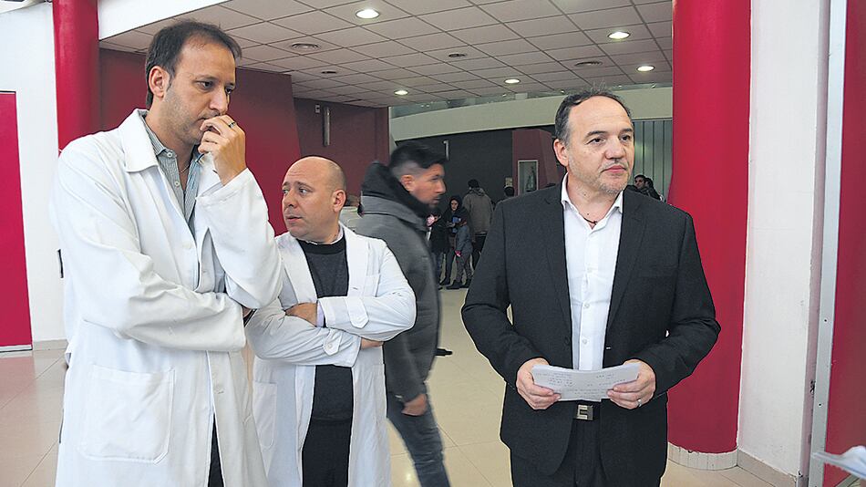 El secretario de Salud de Malvinas Argentinas, Fabián Basilico, informa sobre los internados.