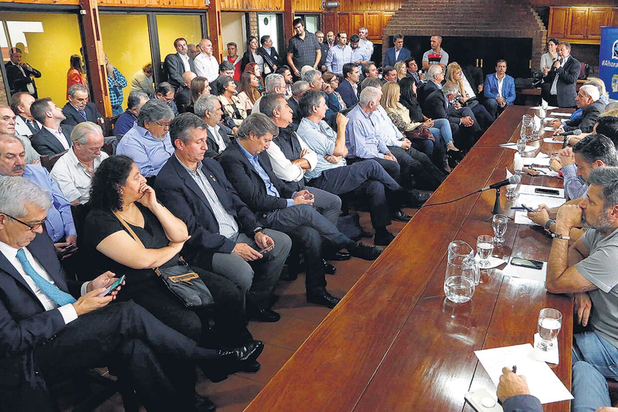 El consejo nacional del PJ se reunió ayer en la sede Matheu 130.
