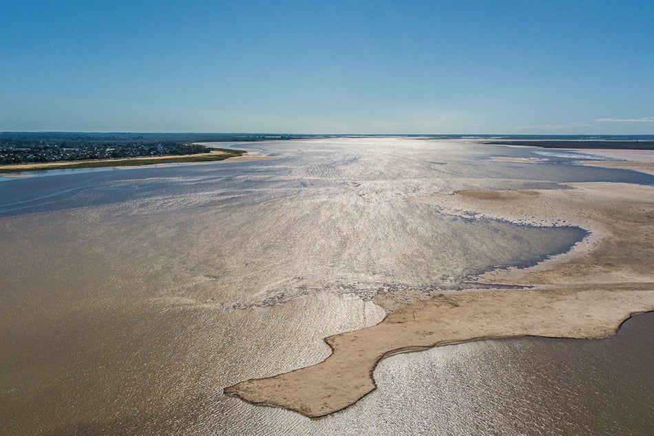 La disminución del caudal del Paraná afectó el nivel de la laguna Setúbal, en la provincia de Santa Fe.