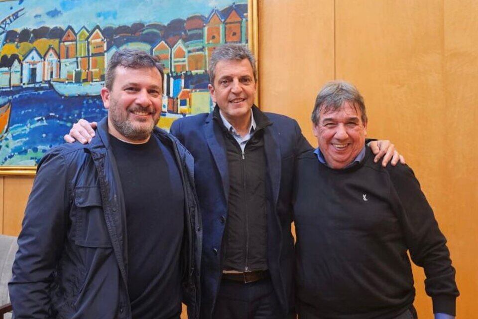 Doval y García junto a Sergio Massa.