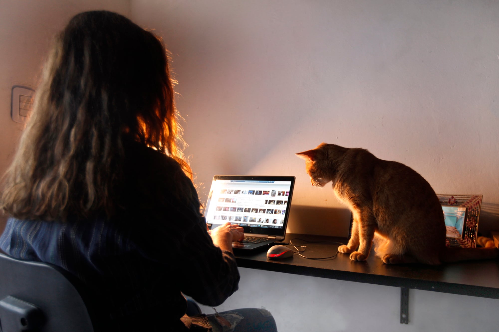 El 42 por ciento de los teletrabajadores manifestó estar trabajando más horas que cuando lo hacían en forma presencial.