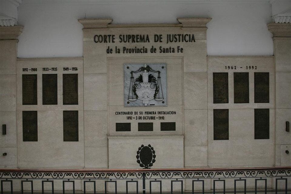 Distintas organizadiones de mujeres se movilizan hoy ante la Corte.