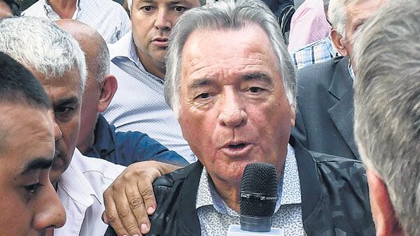 Luis Barrionuevo ocupó ayer la sede del PJ.