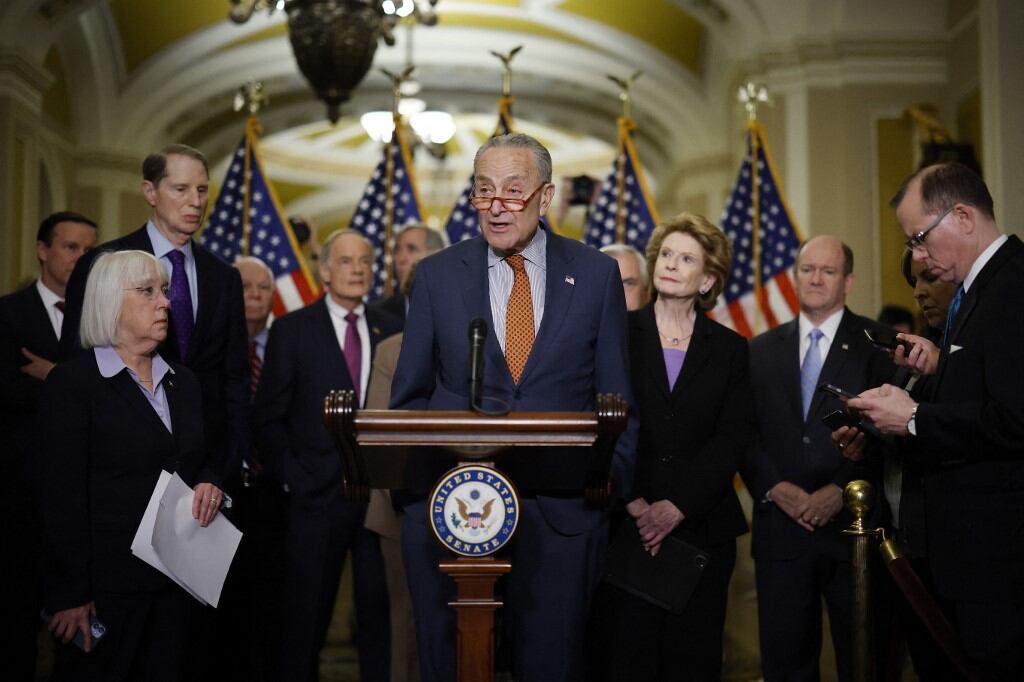 "Si dejamos que el PCC nos venza, esto tendría serias consecuencias para las naciones democráticas del mundo", dijo el jefe de la mayoría demócrata del Senado, Chuck Schumer. (Foto: AFP)