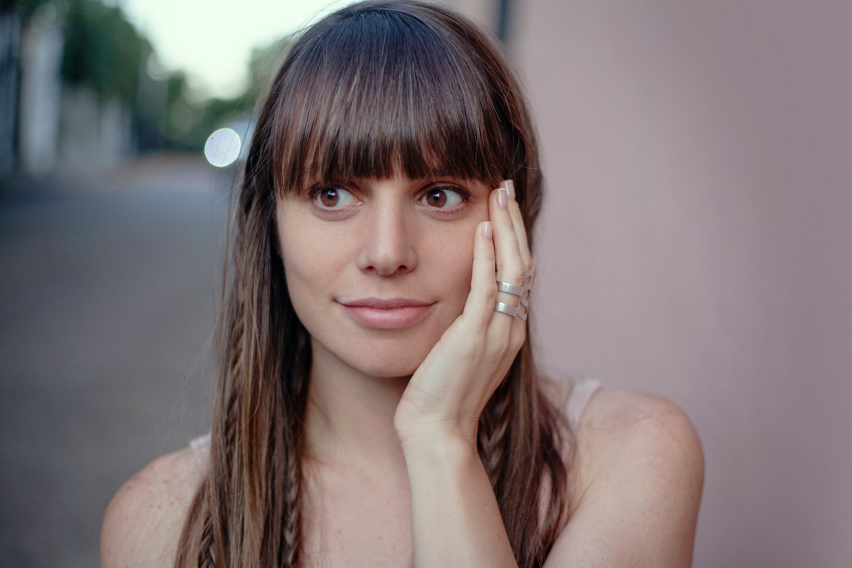 Moreno publicó su primer disco en 2012, después de estudiar en Berklee.