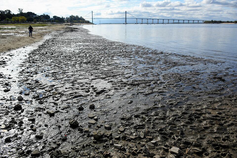 El gobierno quiere controlar la profundidad del dragado ante la bajante.